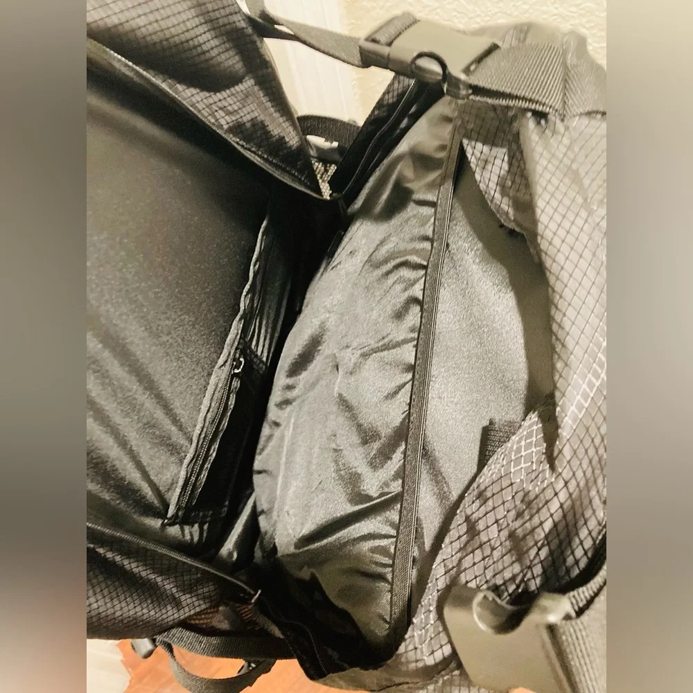 LIKE NEW Tustom Dog Carrier Backpack 🐶‎ 🐕 🎒